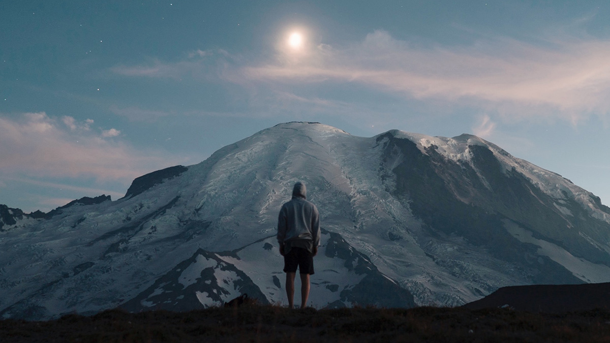 HI-TEC Kubek stalowy z karabinkiem - Mountains are calling